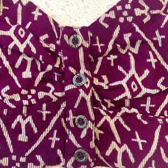 “Roxy” Crop Top - Picture 2 of 6